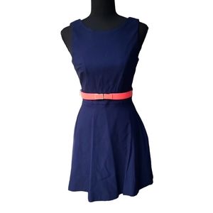 EUC By & By women's scoop neck V back A-line mini dress, navy belted 5